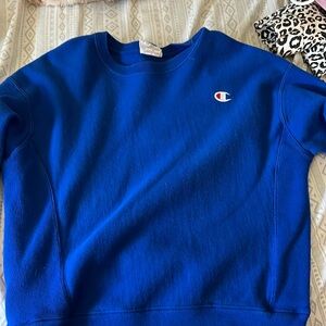 Champion crew neck size Small